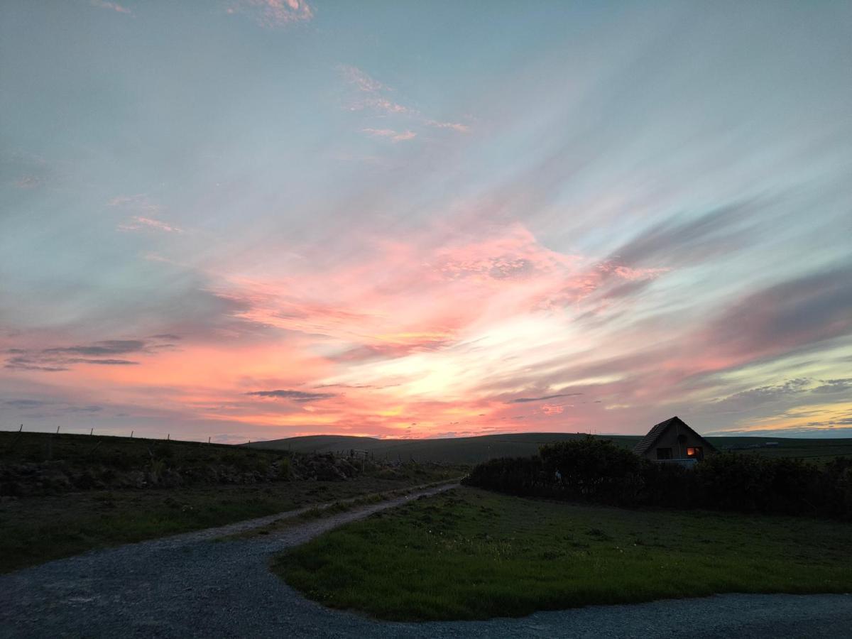 Stromness Apartments Bagian luar foto