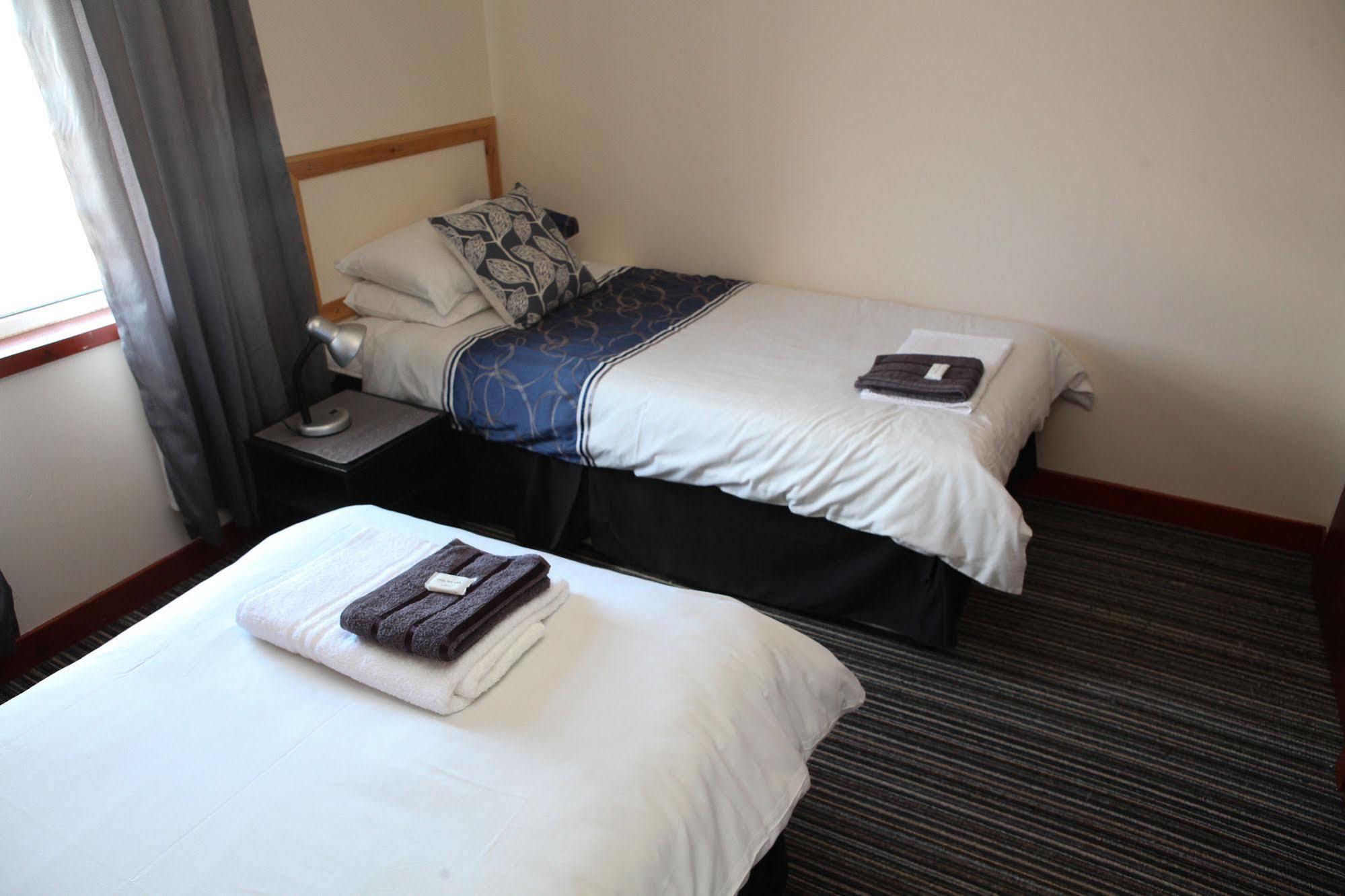 Stromness Apartments Bagian luar foto